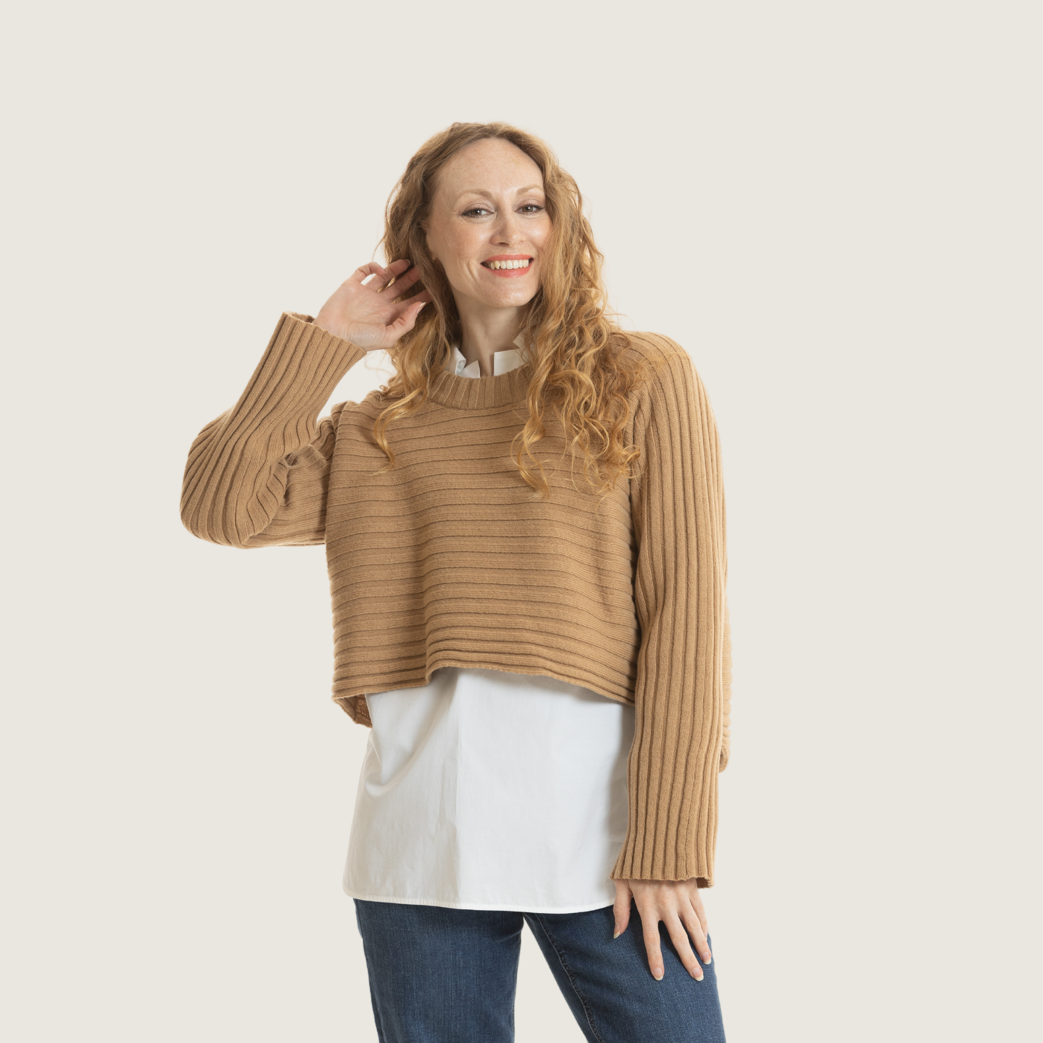 Camel top cropped jumper