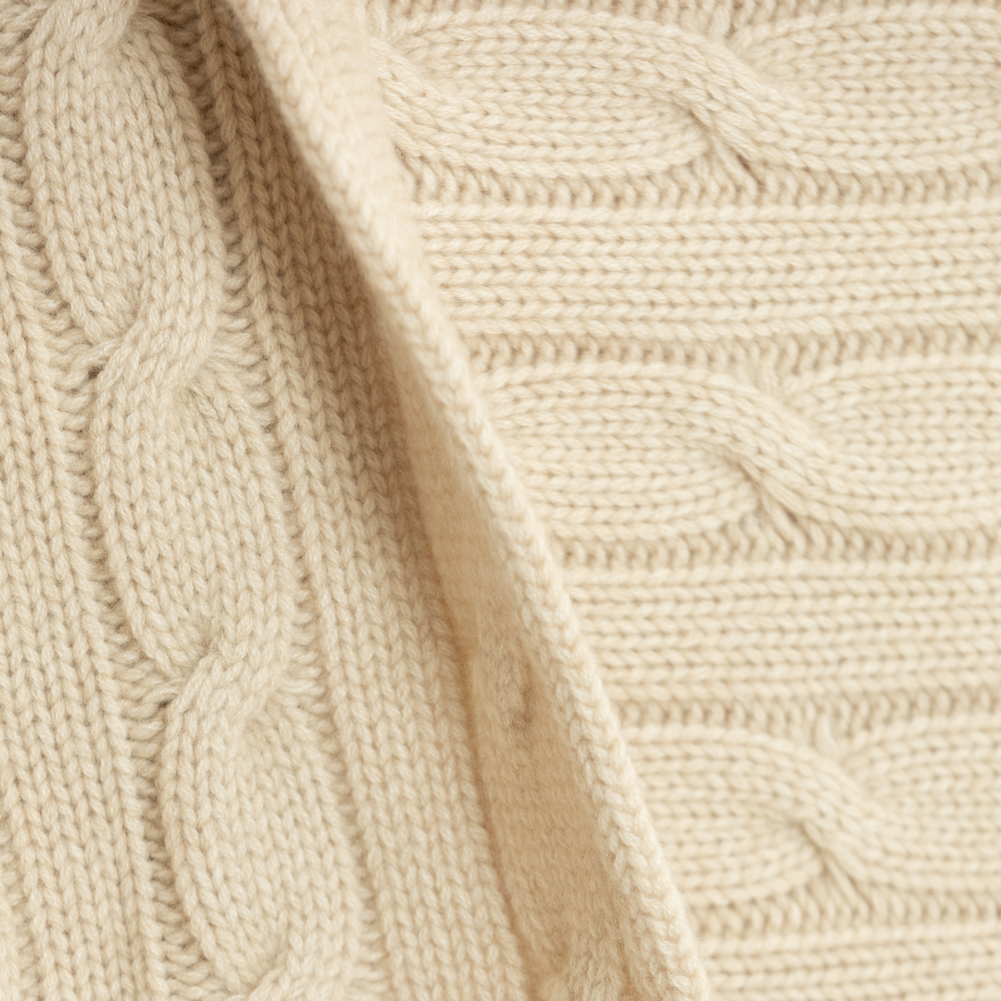 The Cashmere Knitted Cable Stole in Natural Sand