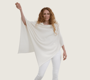 The Cashmere Relaxed Poncho in Ivory White - Teacup and Tova